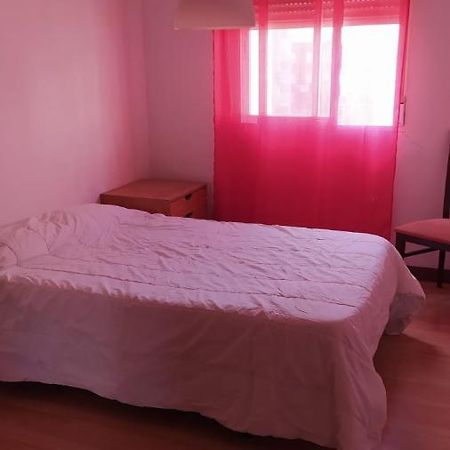 Apartamento De 3 Dormitorios Por Entrevias Madrid Exterior foto